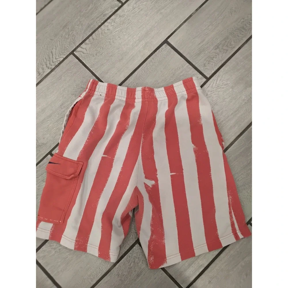 Vintage Y2K Nike Men's Small Cotton Athletic Shorts –‎ Red/White Brush Stripe